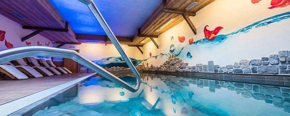 Hotel Capriolo リヴィーニョ エクステリア 写真