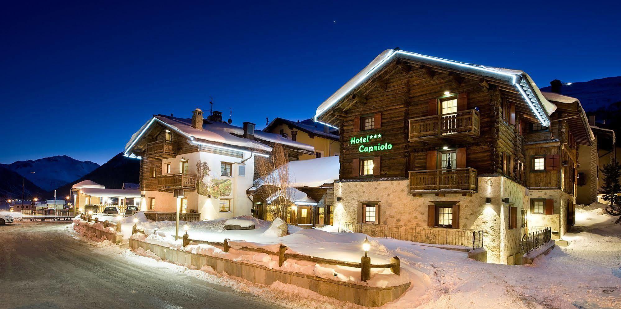 Hotel Capriolo リヴィーニョ エクステリア 写真