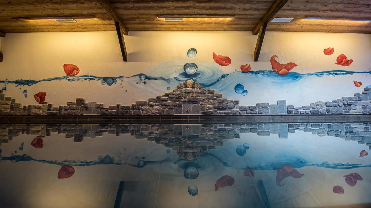 Hotel Capriolo リヴィーニョ エクステリア 写真