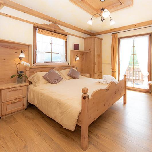 Hotel Capriolo リヴィーニョ エクステリア 写真